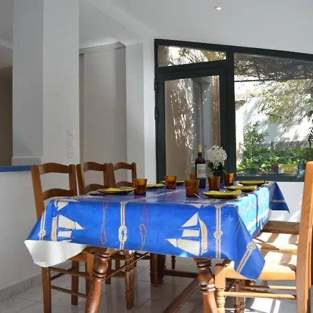 Appartement Banyuls-sur-mer, 4 Pièces, 6 Personnes - Fr-1-225c-577 *
